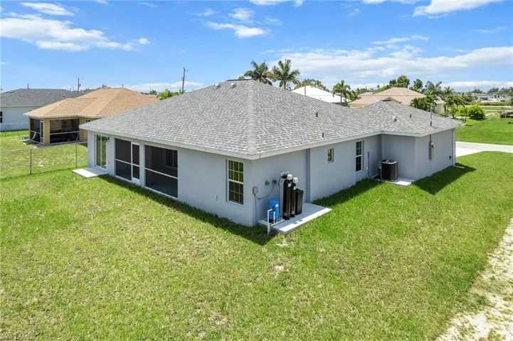 2715 Nw 7th St, Cape Coral Fl 33993