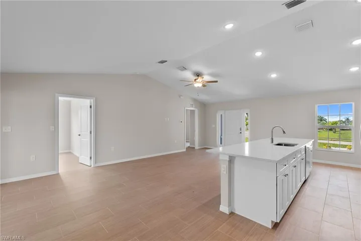 2715 Nw 7th St, Cape Coral Fl 33993