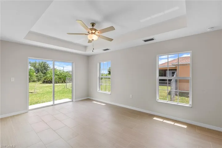 2715 Nw 7th St, Cape Coral Fl 33993