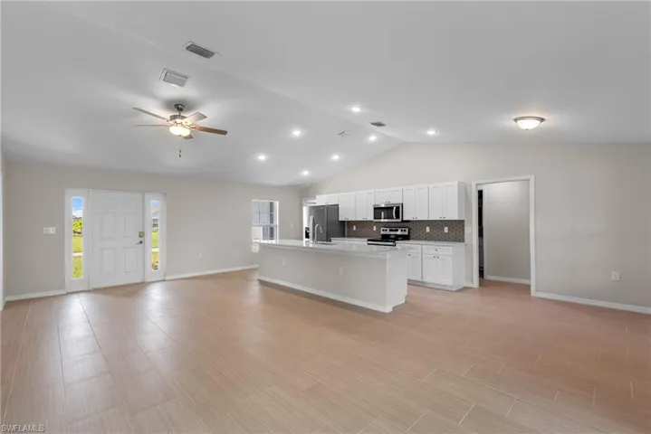 2715 Nw 7th St, Cape Coral Fl 33993