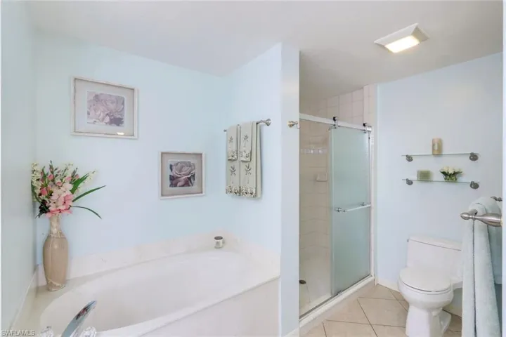 25151 Sandpiper Greens Ct 102, Bonita Springs, Florida 34134