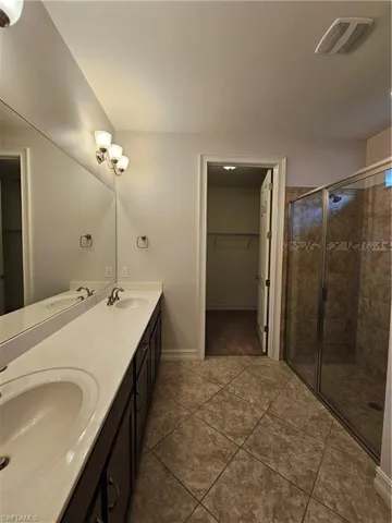 3141 Amadora Cir, Cape Coral, Florida 33909