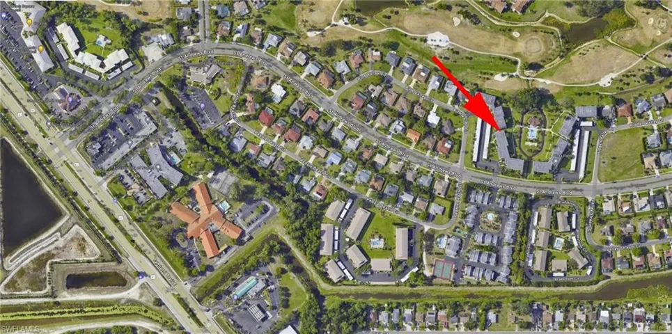Great Location in East Naples off of Hwy 41.