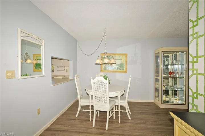 Dining area between kitchen and living area.