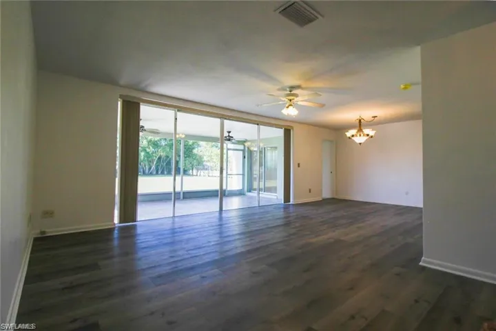 5302 Malibu Ct, Cape Coral, Florida 33904