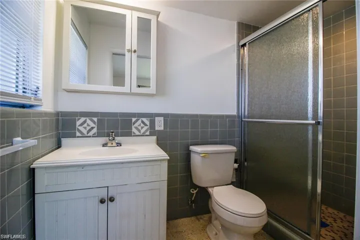 5302 Malibu Ct, Cape Coral, Florida 33904