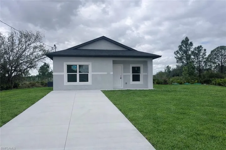 107 W 5th St, Lehigh Acres, Florida 33972