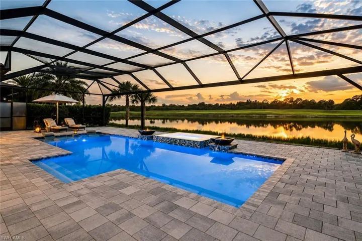 9577 Everglades Dr, Naples, Florida 34120