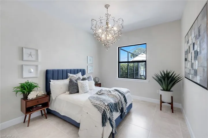 9577 Everglades Dr, Naples, Florida 34120