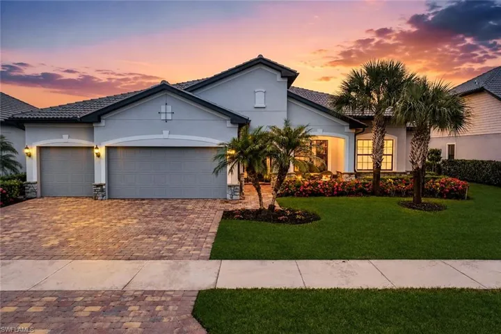 9577 Everglades Dr, Naples, Florida 34120