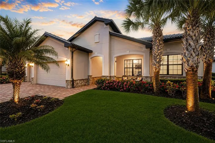 9577 Everglades Dr, Naples, Florida 34120