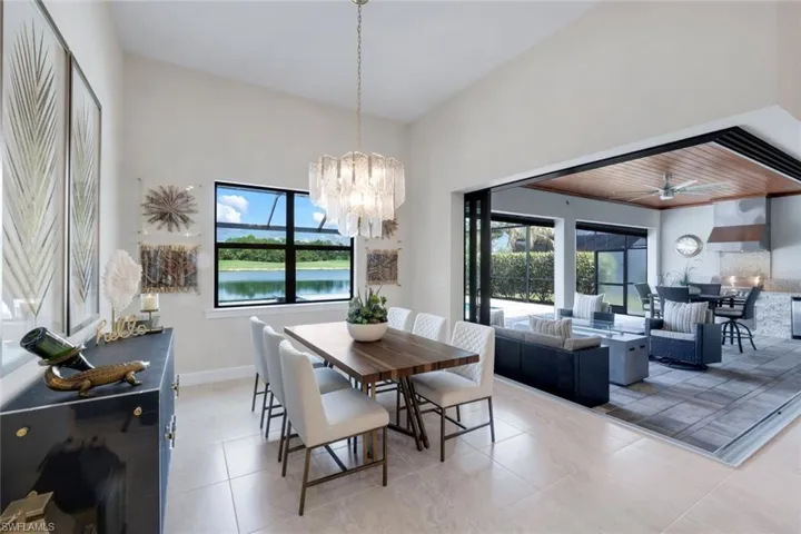 9577 Everglades Dr, Naples, Florida 34120