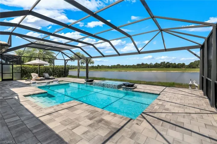 9577 Everglades Dr, Naples, Florida 34120