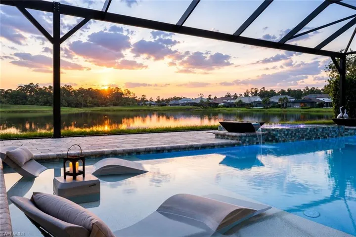 9577 Everglades Dr, Naples, Florida 34120