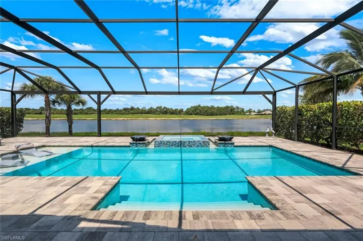 9577 Everglades Dr, Naples, Florida 34120