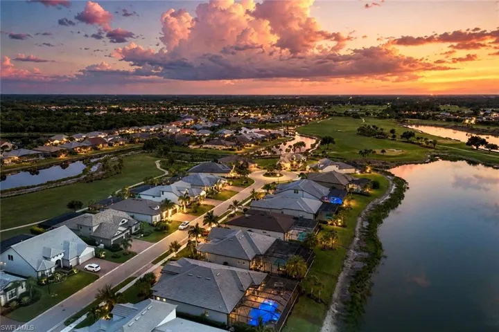 9577 Everglades Dr, Naples, Florida 34120