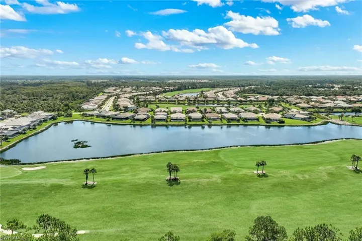 9577 Everglades Dr, Naples, Florida 34120
