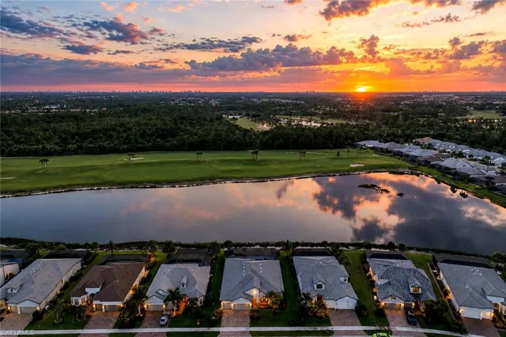 9577 Everglades Dr, Naples, Florida 34120