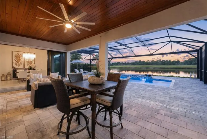 9577 Everglades Dr, Naples, Florida 34120