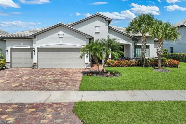 9577 Everglades Dr, Naples, Florida 34120