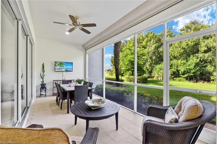 Sunroom with ceiling fan