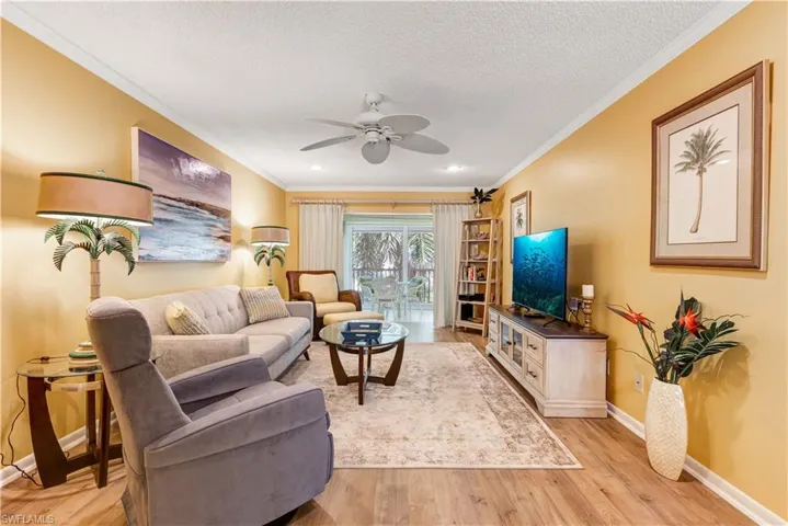 4126 Belair Ln B-10, Naples, Florida 34103