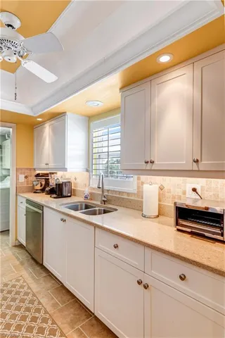 4126 Belair Ln B-10, Naples, Florida 34103