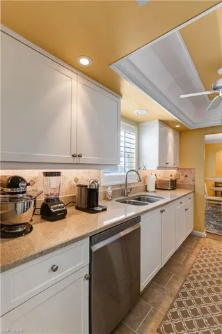 4126 Belair Ln B-10, Naples, Florida 34103