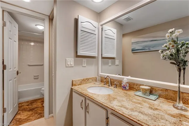 4126 Belair Ln B-10, Naples, Florida 34103