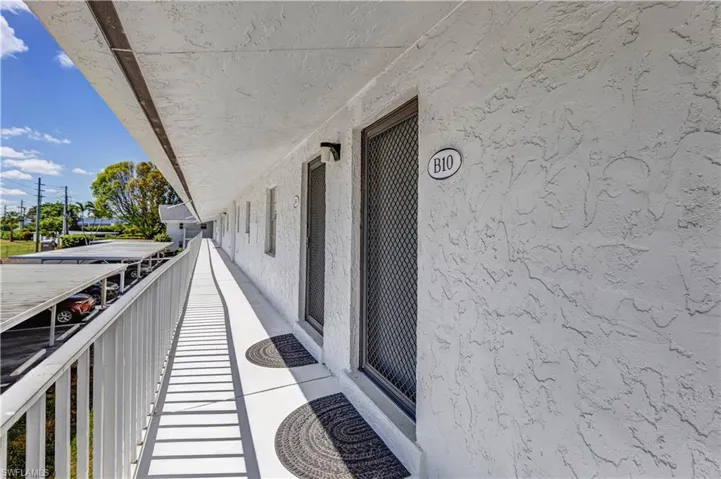 4126 Belair Ln B-10, Naples, Florida 34103