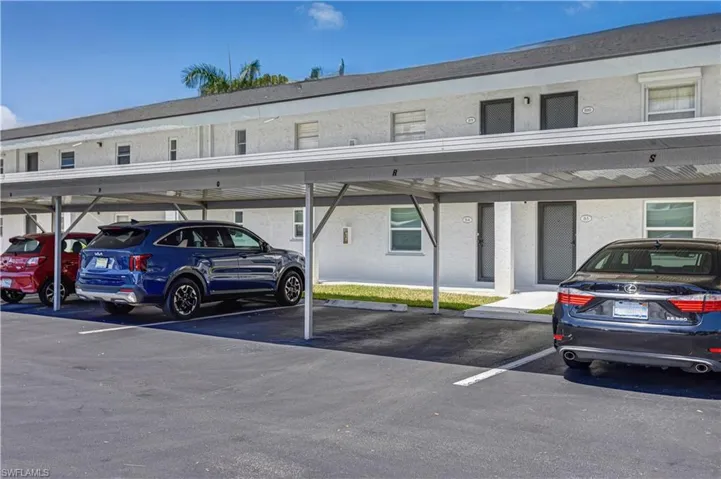 4126 Belair Ln B-10, Naples, Florida 34103