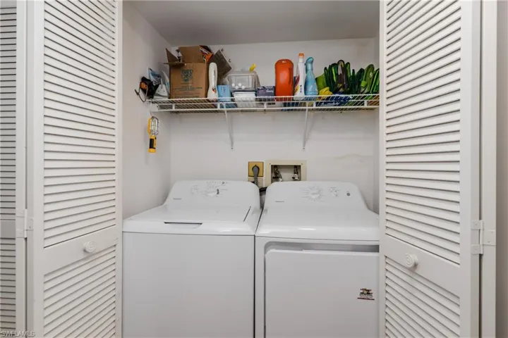 Laundry closet fits full size washer & dryer (included)