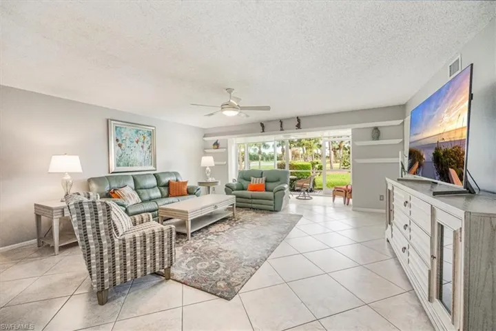 4556  Andover  WAY, Naples, FL 34112