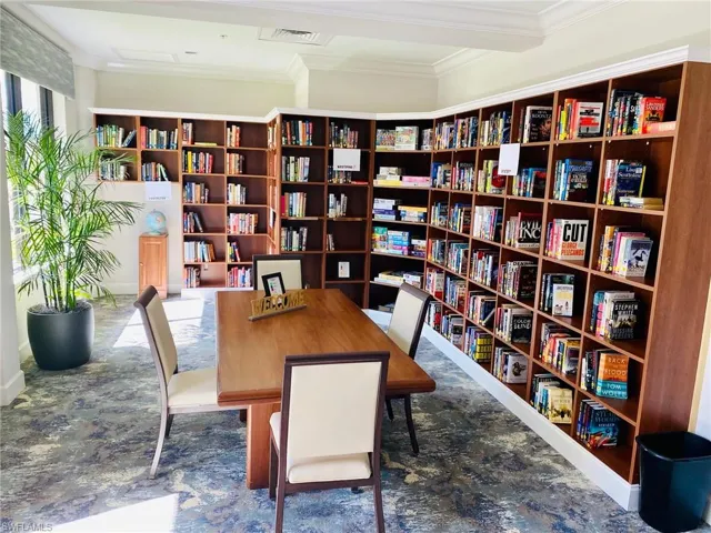 4556  Andover  WAY, Naples, FL 34112