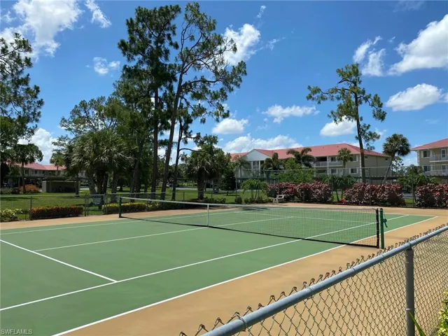 4556  Andover  WAY, Naples, FL 34112