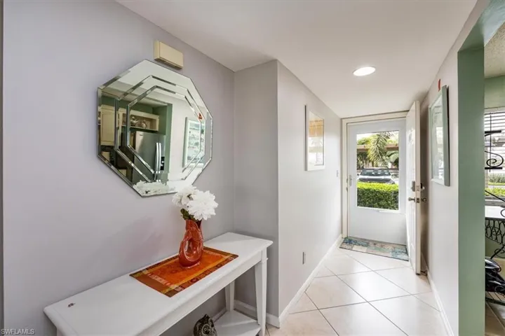 4556  Andover  WAY, Naples, FL 34112