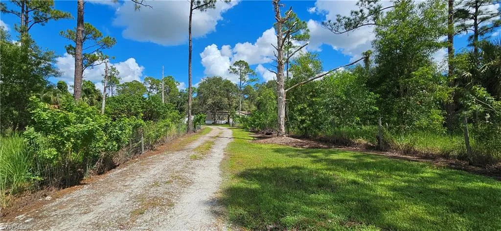 2235  Murray  RD, Fort Denaud, FL 33935