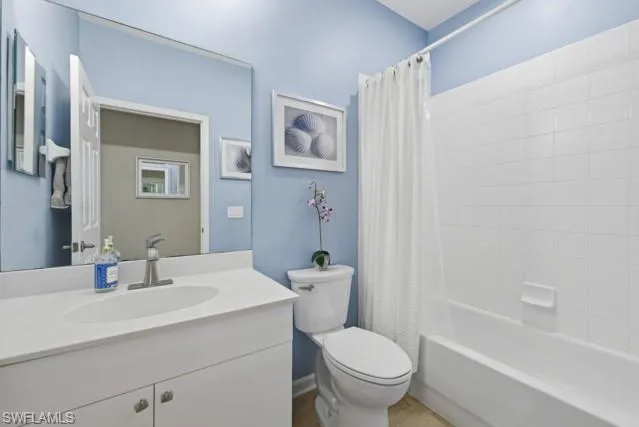 7122 Blue Juniper Ct 202, Naples, Florida 34109