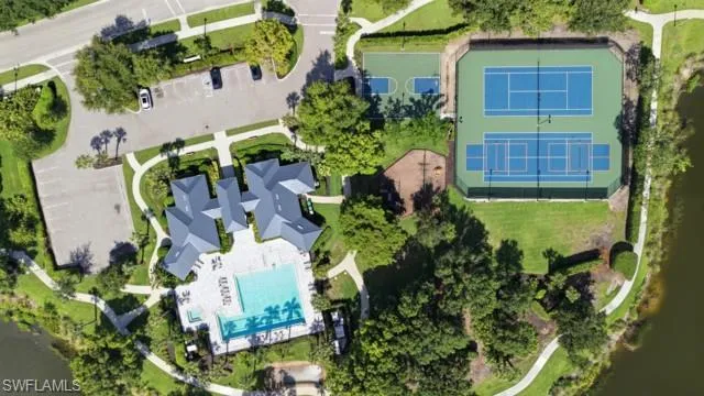 7122 Blue Juniper Ct 202, Naples, Florida 34109