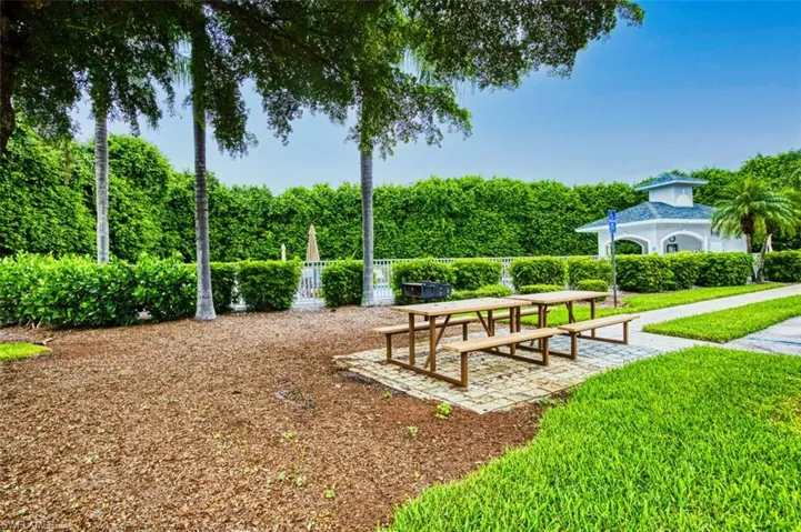 10275 Bismark Palm Way # 1124, Fort Myers, Florida 33966
