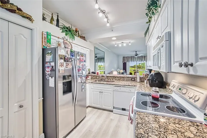 10275 Bismark Palm Way # 1124, Fort Myers, Florida 33966
