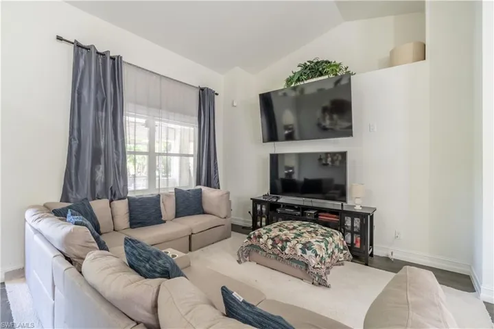 3054 44th St Sw, Naples, Florida 34116