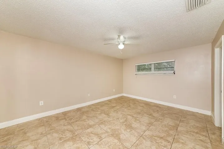 4208 76th Dr E, Sarasota, Florida 34243