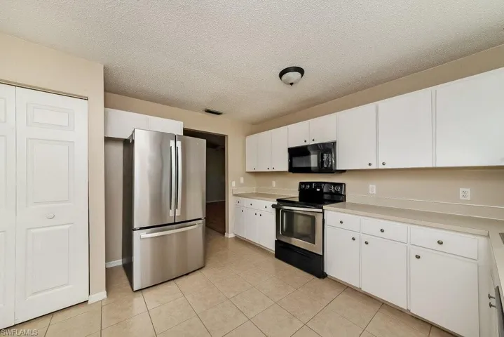 4208 76th Dr E, Sarasota, Florida 34243