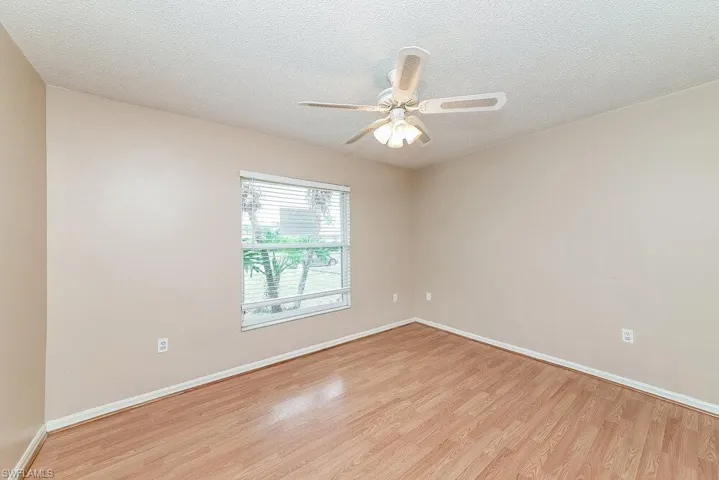 4208 76th Dr E, Sarasota, Florida 34243