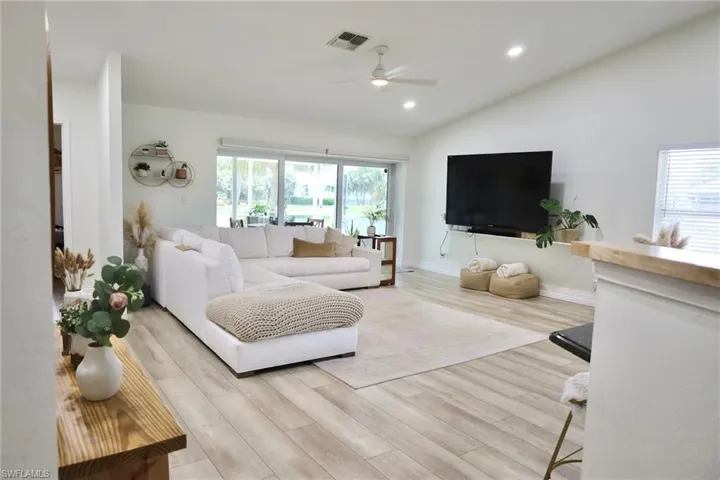 6123 Montego Bay Loop, Fort Myers, Florida 33908