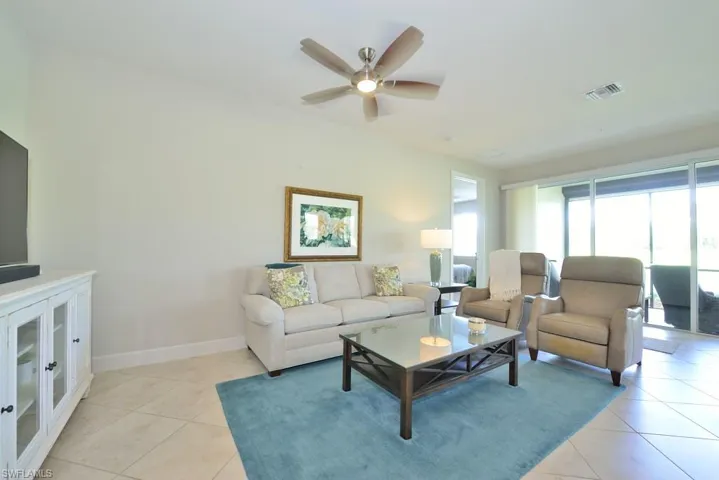 10271 Glastonbury Cir 102, Fort Myers, Florida 33913