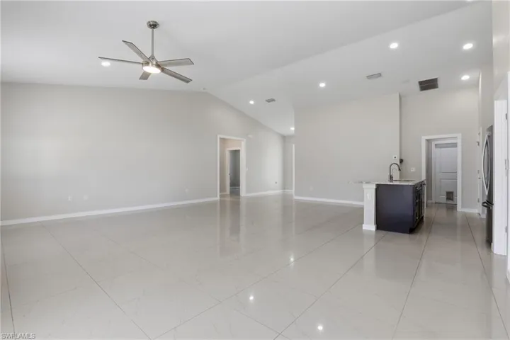 2713 Sw Embers Ter, Cape Coral, Florida 33991