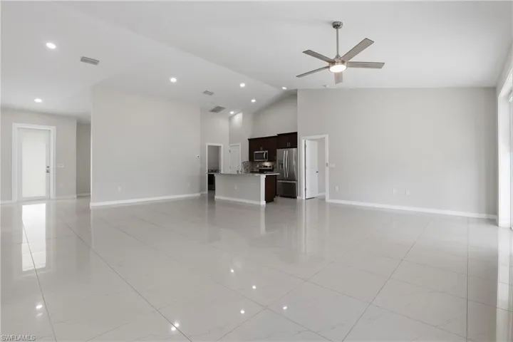 2713 Sw Embers Ter, Cape Coral, Florida 33991