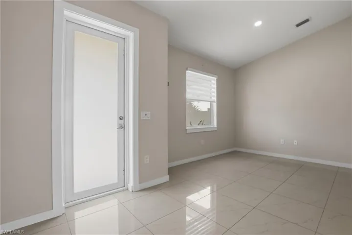 2713 Sw Embers Ter, Cape Coral, Florida 33991